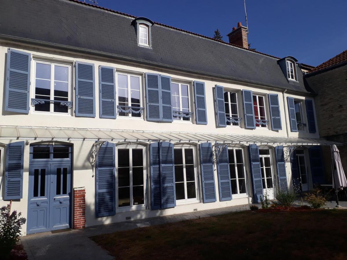 Les Pierres Bleues Hotell Bar-sur-Aube Eksteriør bilde